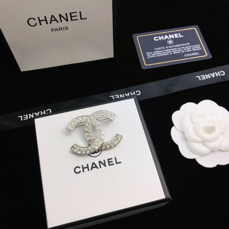 Chanel Brooches - Click Image to Close